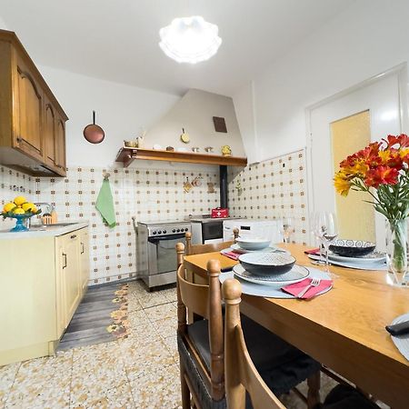 Sanremo Mare E Relax - Affittasi "Casa Illiade" Con Parcheggio Libero, Terrazza E Wi-Fi Apartment ภายนอก รูปภาพ
