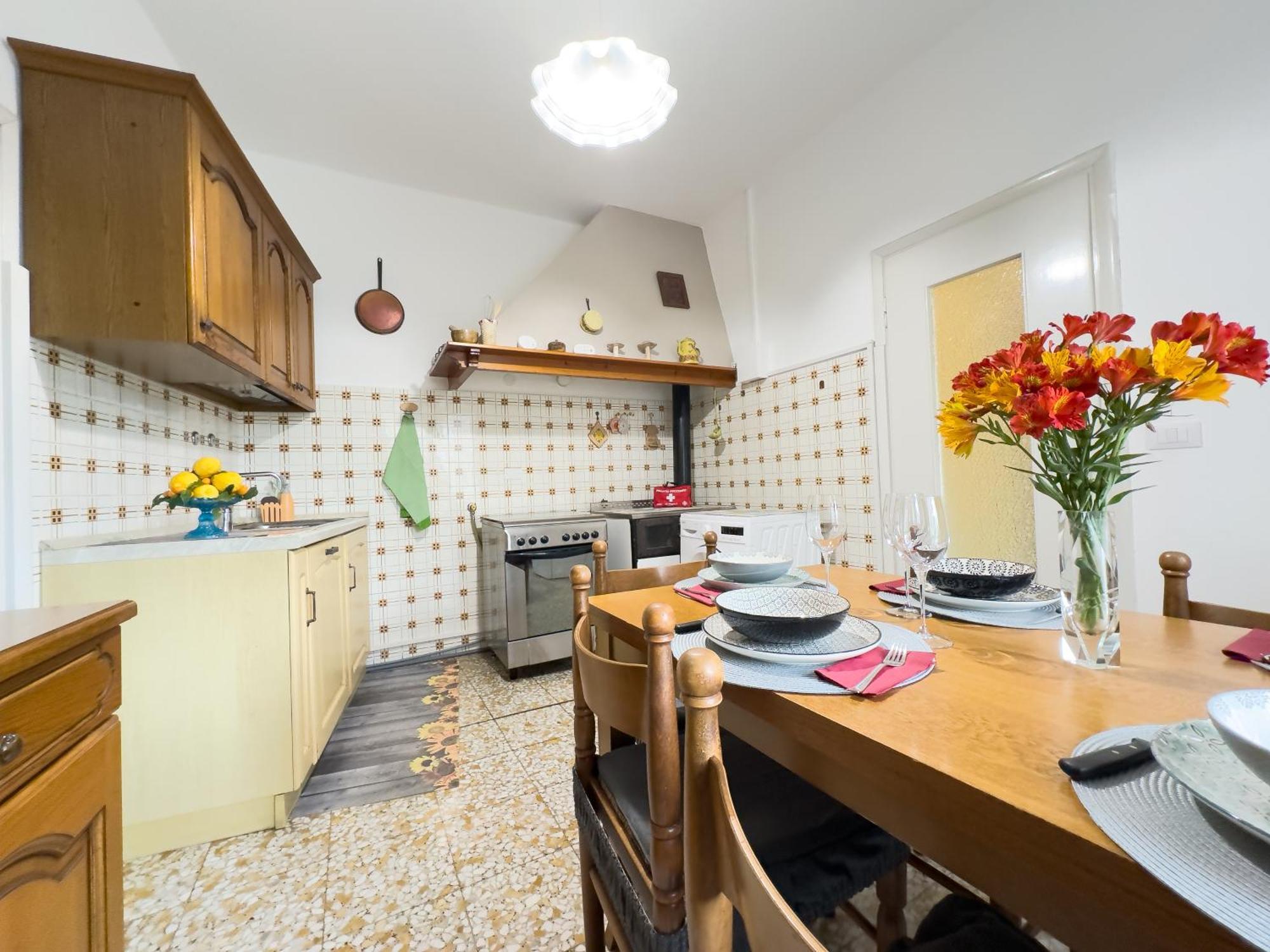 Sanremo Mare E Relax - Affittasi "Casa Illiade" Con Parcheggio Libero, Terrazza E Wi-Fi Apartment ภายนอก รูปภาพ