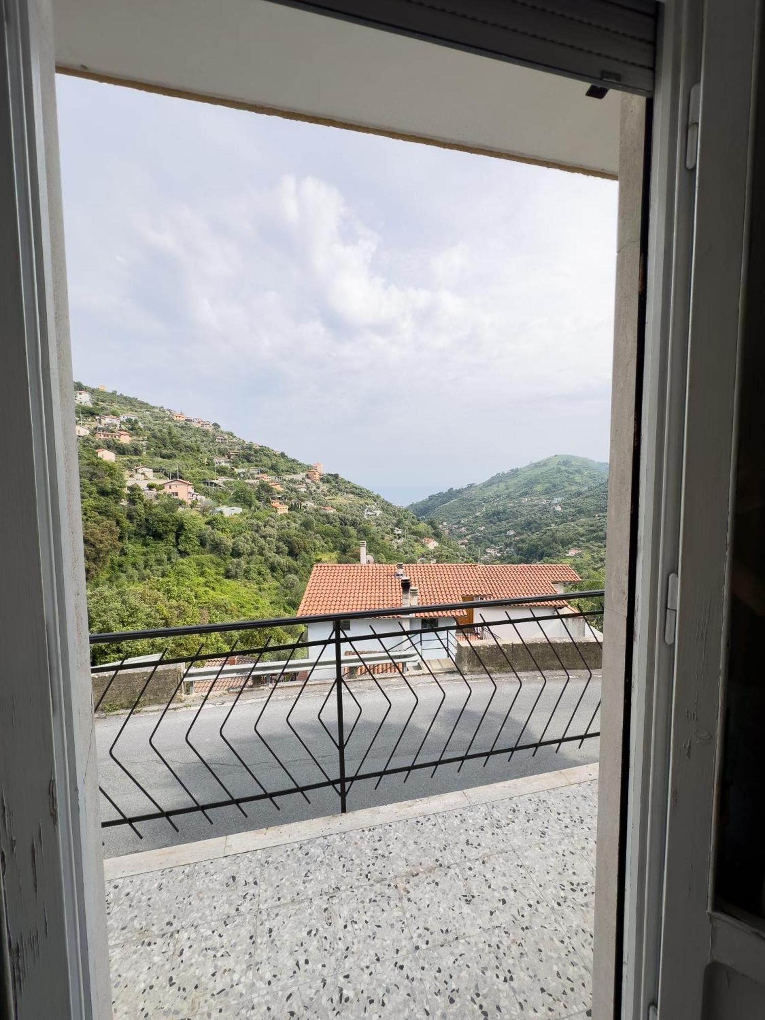 Sanremo Mare E Relax - Affittasi "Casa Illiade" Con Parcheggio Libero, Terrazza E Wi-Fi Apartment ภายนอก รูปภาพ