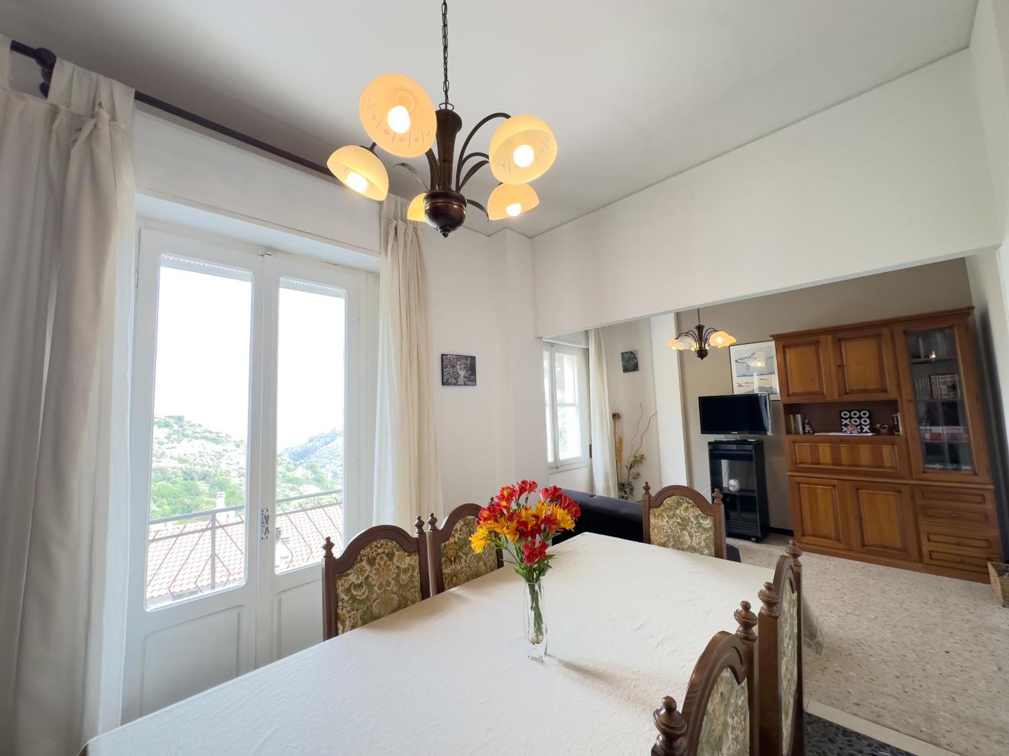 Sanremo Mare E Relax - Affittasi "Casa Illiade" Con Parcheggio Libero, Terrazza E Wi-Fi Apartment ภายนอก รูปภาพ