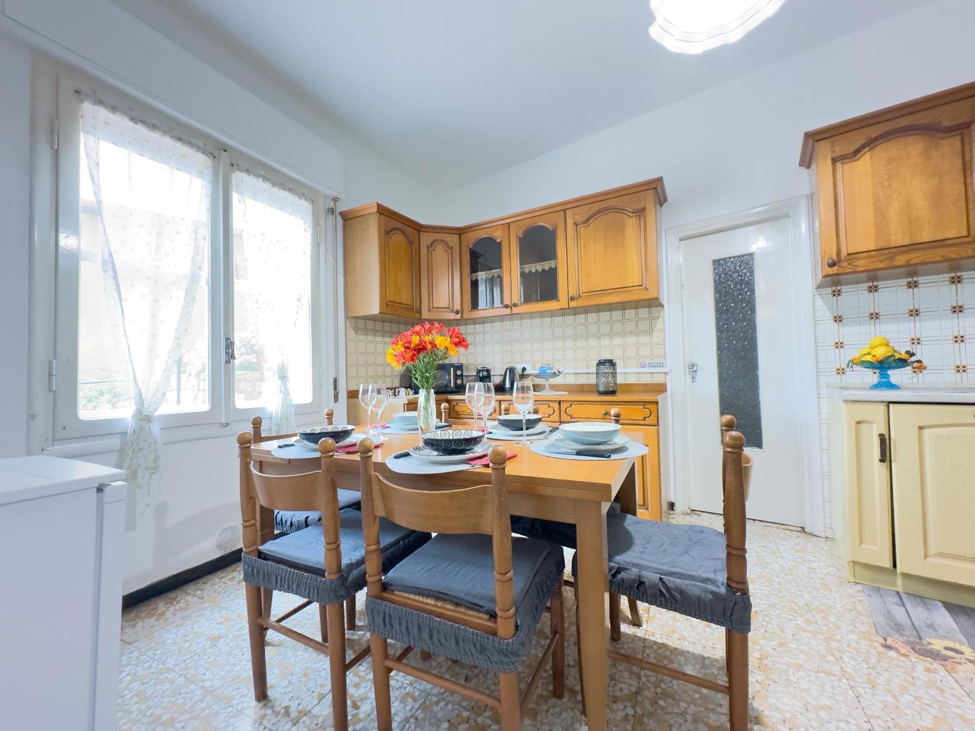 Sanremo Mare E Relax - Affittasi "Casa Illiade" Con Parcheggio Libero, Terrazza E Wi-Fi Apartment ภายนอก รูปภาพ